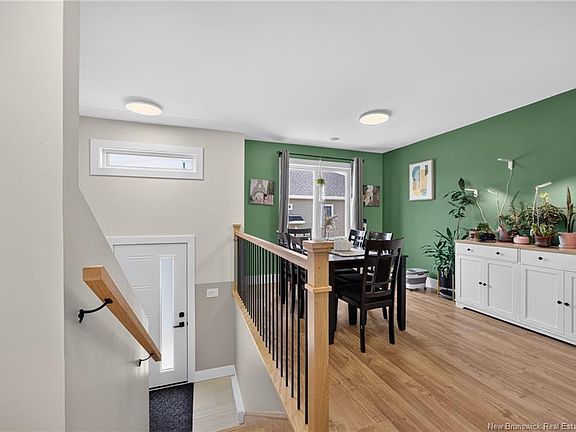 4th image of 434 Neill St
