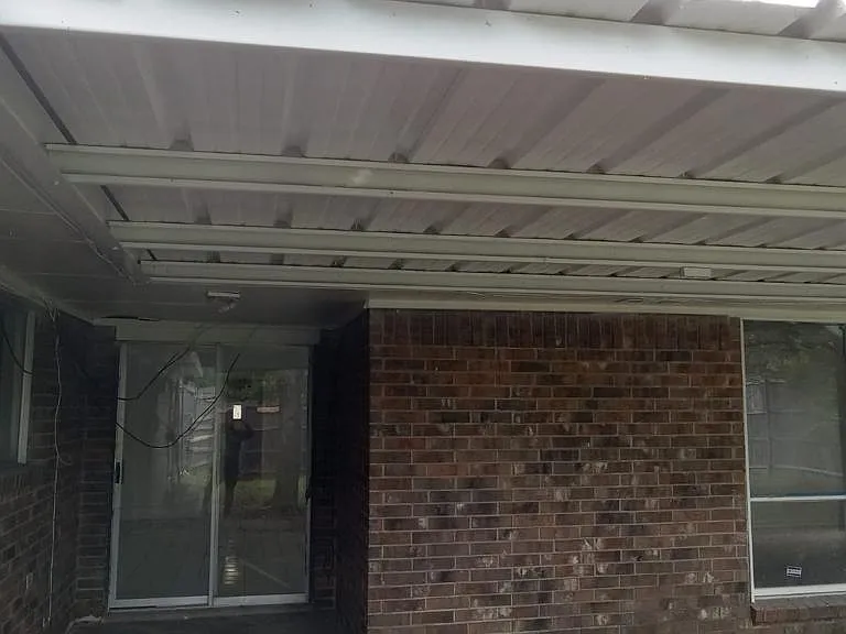 1140 Shadywood Ln — Photo 43