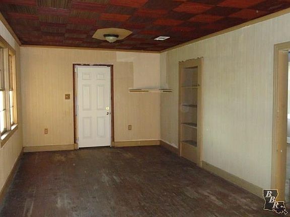3rd image of 127 Linda St