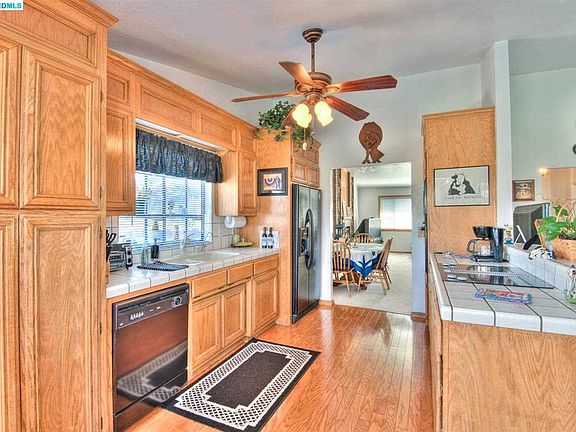 3rd image of 5385 Beaver Ln