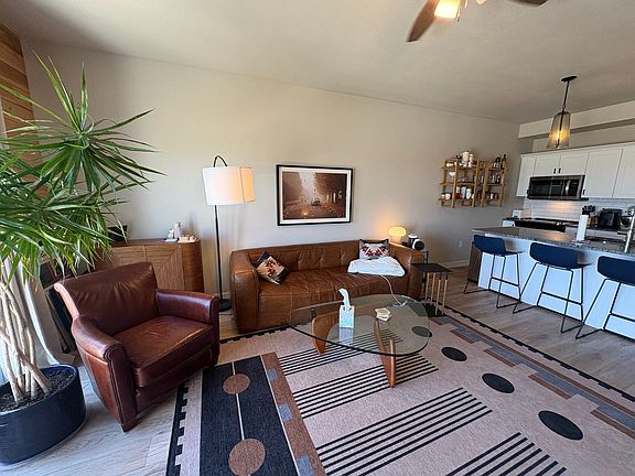 4th image of 5715 Goheen Dr