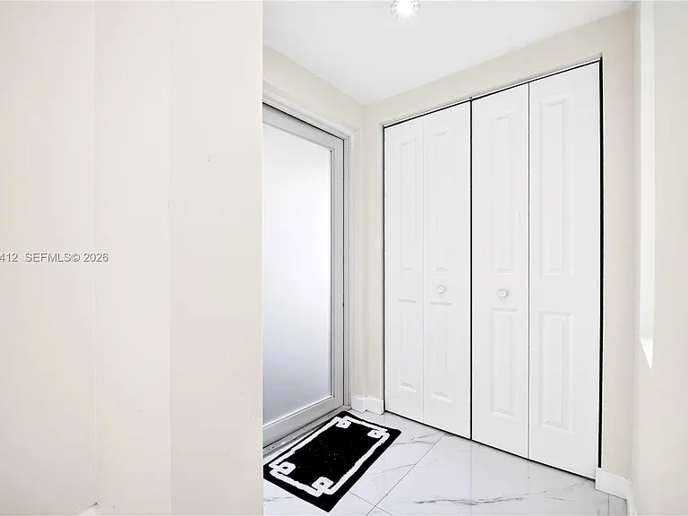 5715 Jackson St — Photo 23