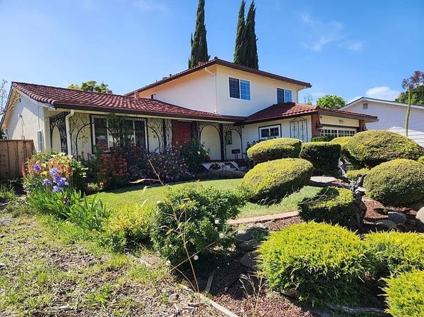 39881 San Moreno Ct