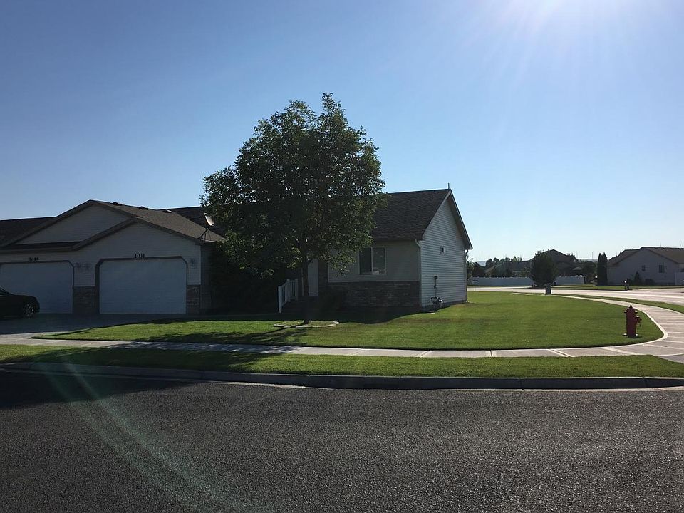 1st image of 1031 Edinburg Cir