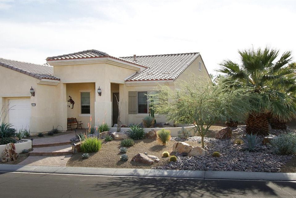 1st image of 81229 Avenida Lorena