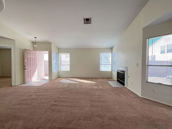 4th image of 8210 James Grayson Dr