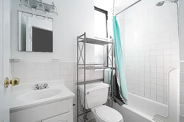 Rented by Waldstar Real Estate LLC | media 27