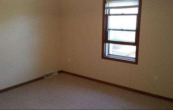 2nd image of 1317 Sunnydale Cir