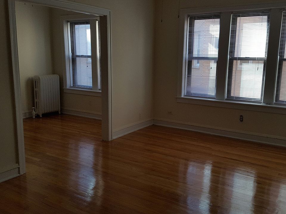 1st image of 6824 N Wayne Ave APT 1B