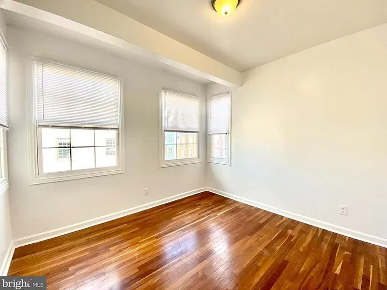 1614 S 6th St #2F — Photo 4