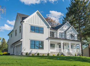 21 Old Farm Rd, Chatham, NJ 07928