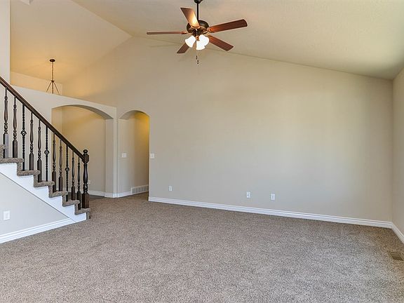 4th image of 2229 N 225 W