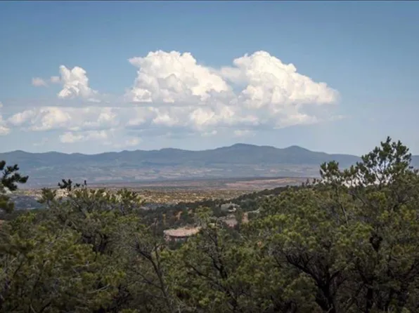 1237 S Summit Dr, Santa Fe, NM 87501