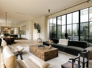 12100 Hillslope St, Studio City, CA 91604