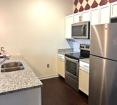 3rd image of 1118 Litton Ave APT 120