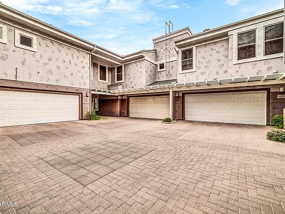 3rd image of 15221 N Clubgate Drive #1031