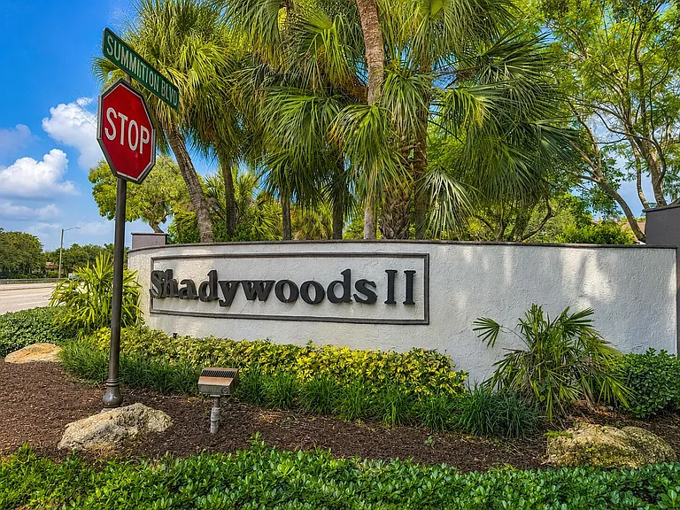 4086 Palm Forest Dr S — Photo 13