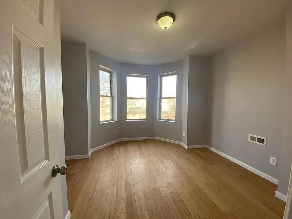 1st image of 5045 Brown St
