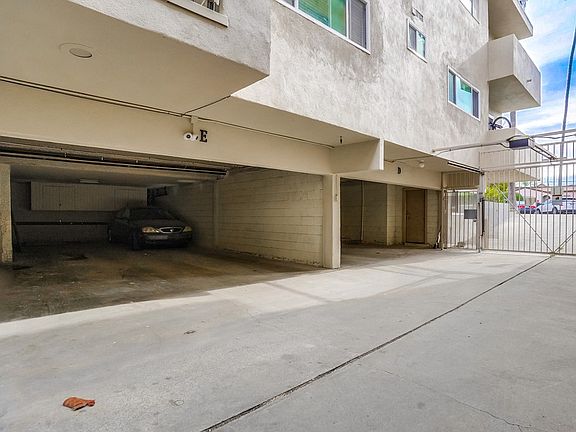 5th image of 437 W Queen St APT 4