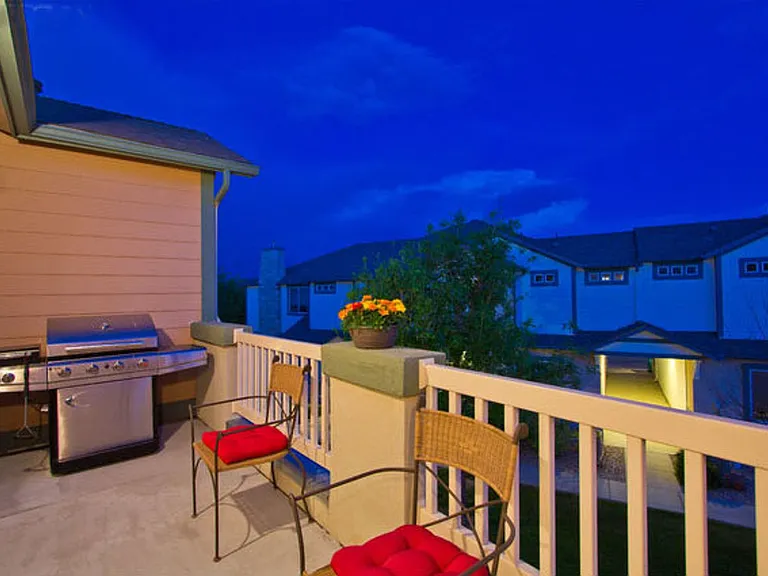 2845 Willow Tree Ln #D — Photo 5