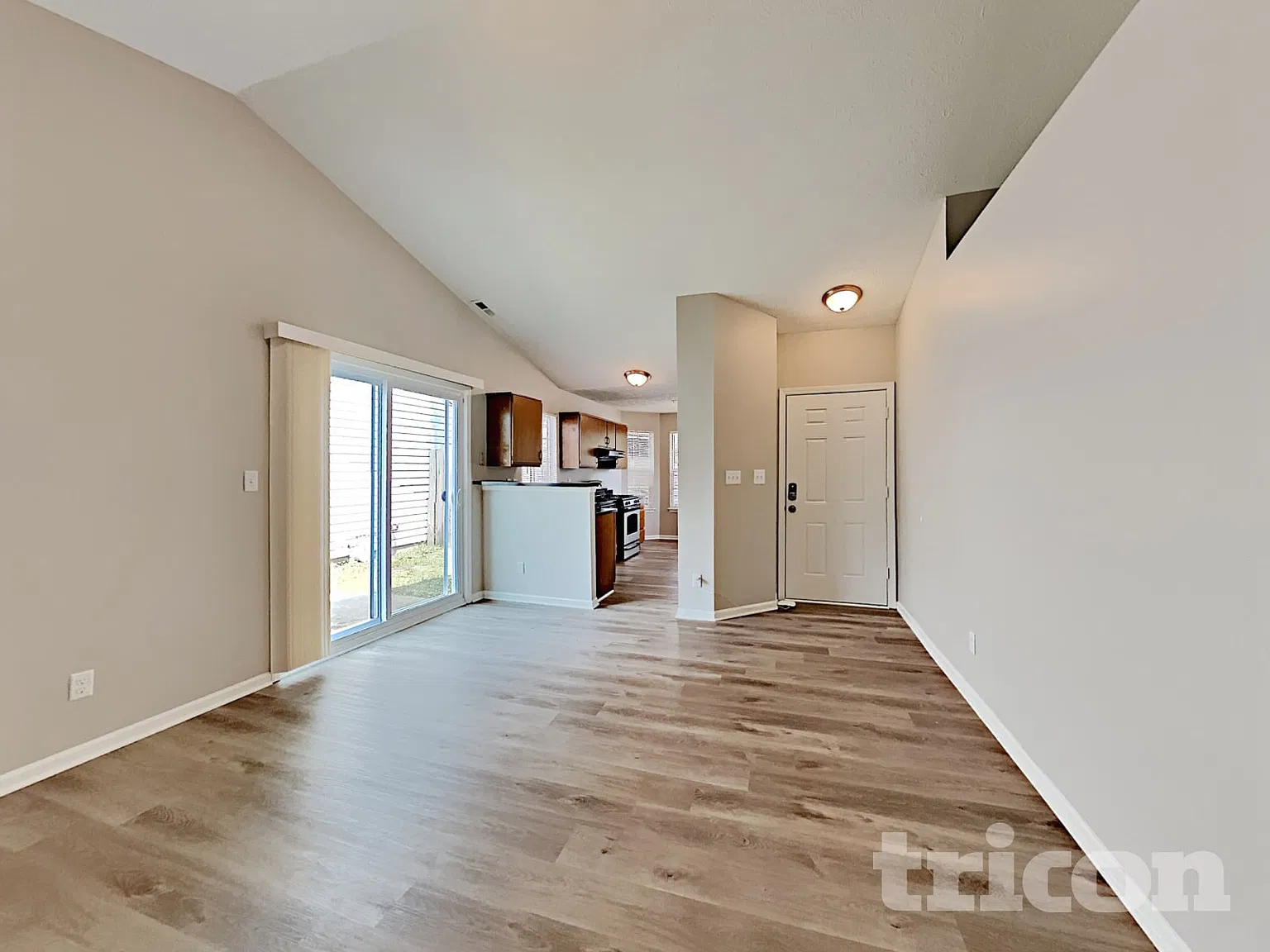 5660 Buttercup Way Indianapolis IN — Photo 4