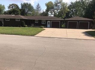 624 9th St E, Wabasha, MN 55981