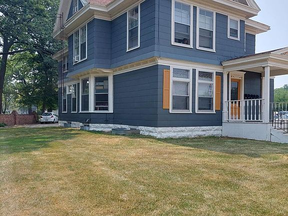 2nd image of 915 1st Dr NW APT 5