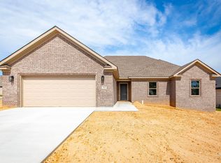 5201 Canter Ln, Jacksonville, AR 72076