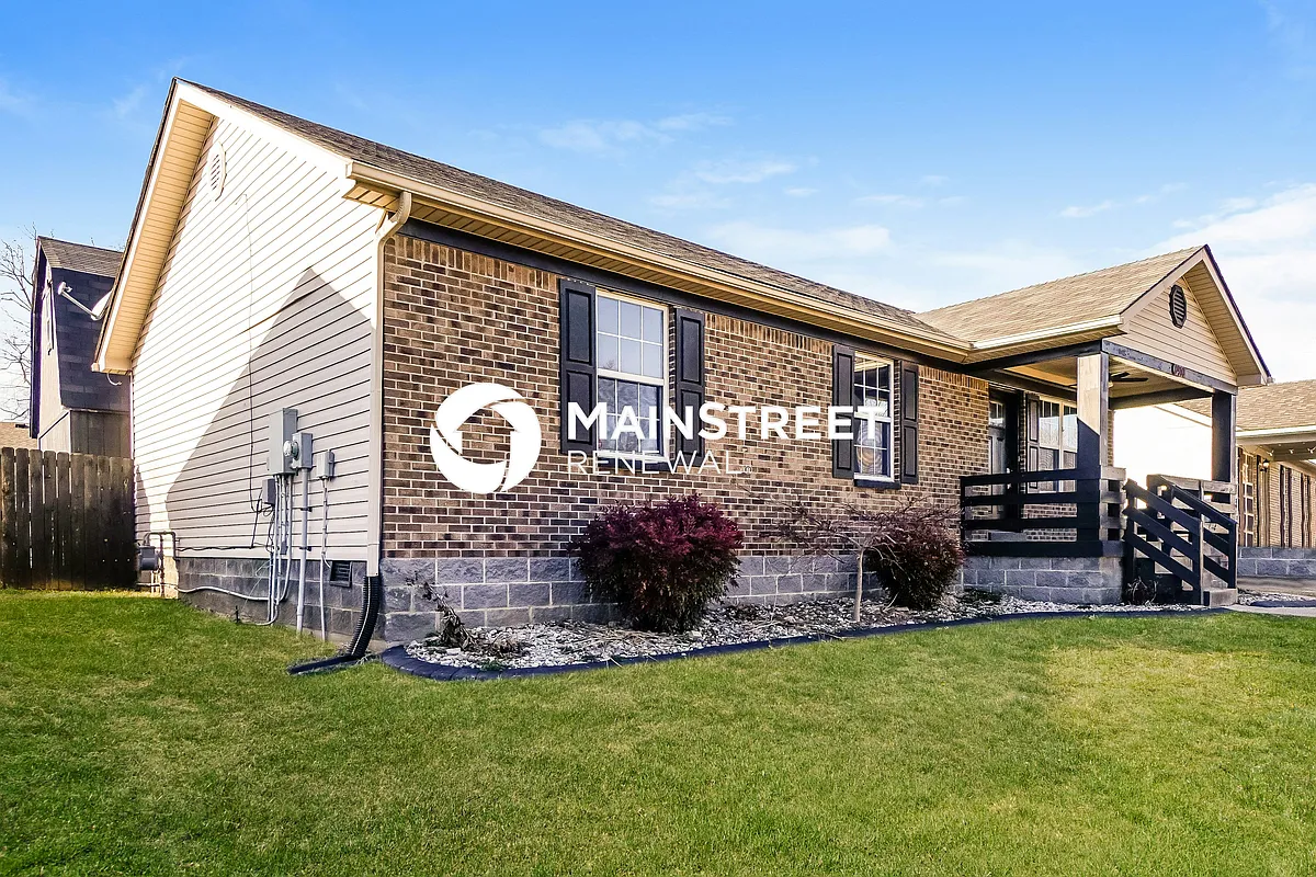 Front View - 8910 Greenmoore Dr