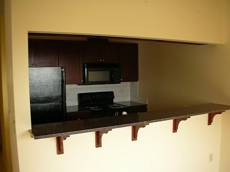 Kitchen with eating bar