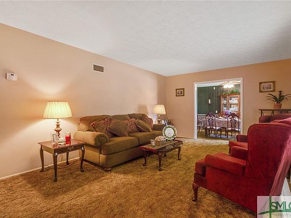 3rd image of 3626 Oakland Ct