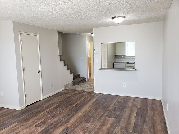 2nd image of 1015 NW Roanoke Ave #2