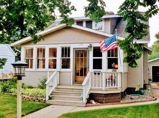 213 4th St SE, Rugby, ND 58368