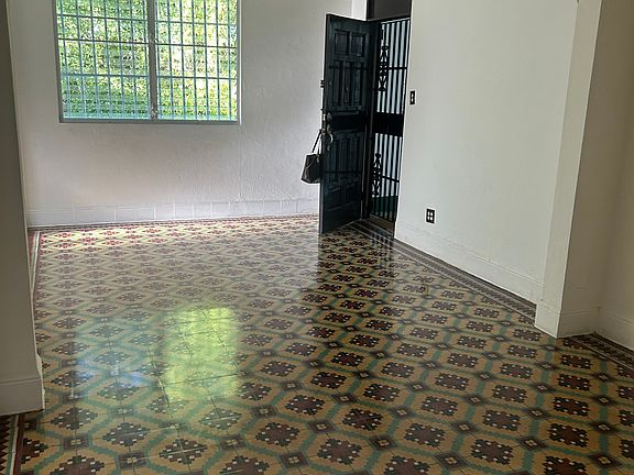 4th image of 1500 Calle Maribel