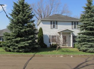 580 2nd St, Oxford, MI 48371