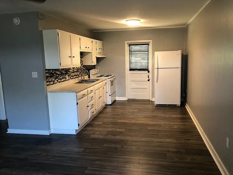 MP-Oak Tree Apartments — Photo 16