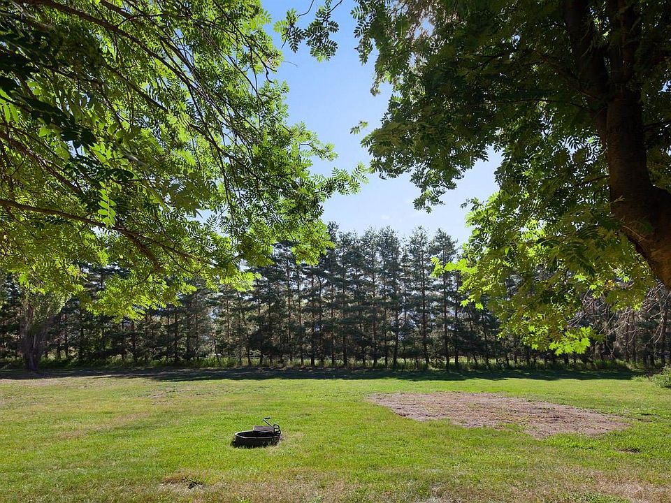 1st image of 275 Columbia Meadows Dr