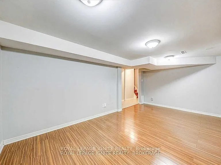 32 Lansbury Dr #BASEMENT — Photo 6