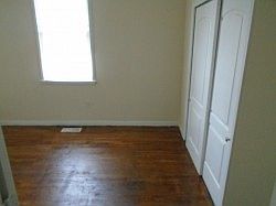5th image of 5075 Emerson Ave