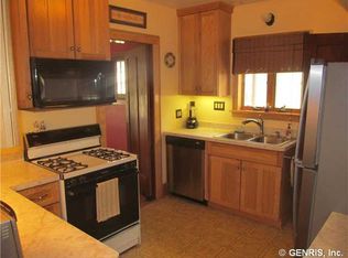 245 Renouf Dr, Rochester, NY 14624