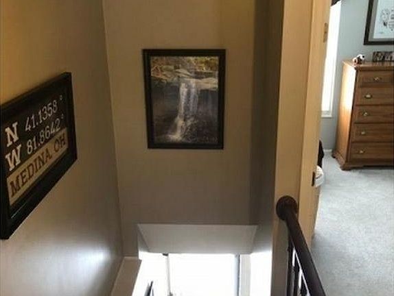 4th image of 941 Sturbridge Dr