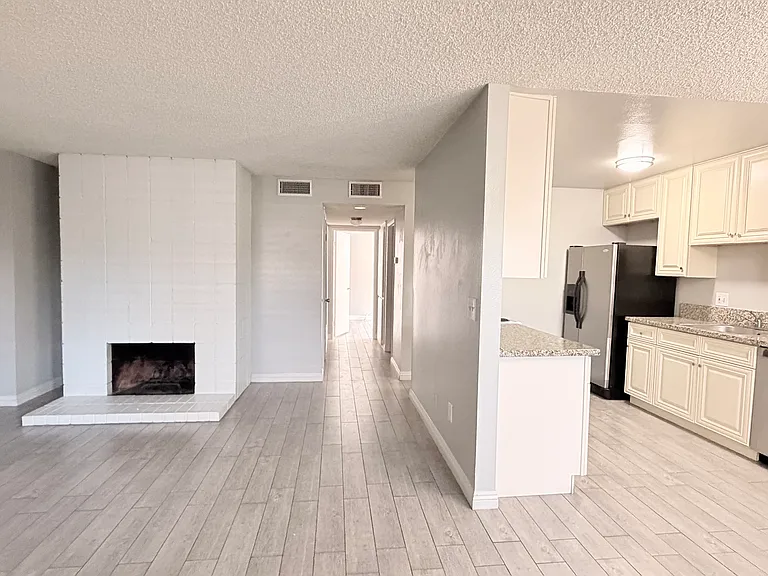 23601 Golden Springs Dr #A-10 — Photo 8