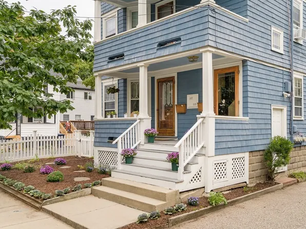 105-107 Montgomery St #2, Cambridge, MA 02140