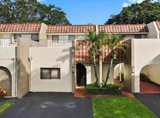 281 Jacaranda Dr #13, Fort Lauderdale, FL 33324