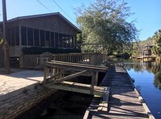 1721 Doyle Ct NE #1721 & 1723, Steinhatchee, FL 32359