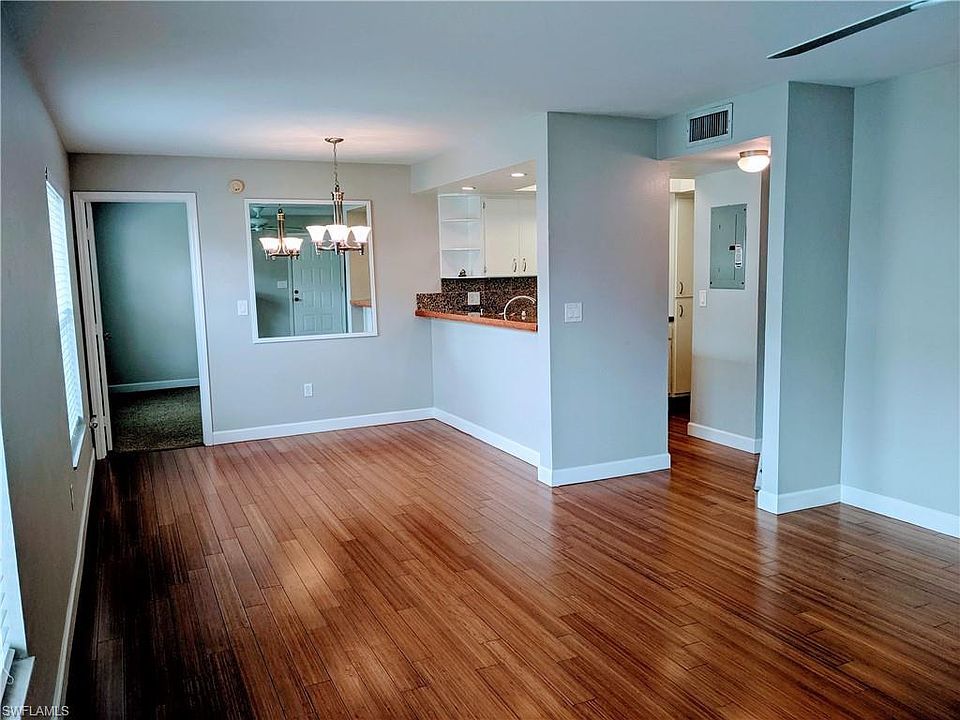 1st image of 13275 Whitehaven Ln APT 303