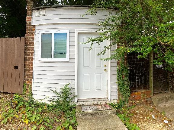 4th image of 3032 Parkwood Ave