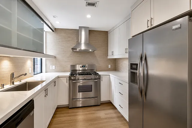 543 Grove St #1 — Photo 16
