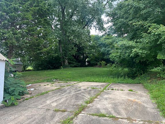 3rd image of 27 Central Ave