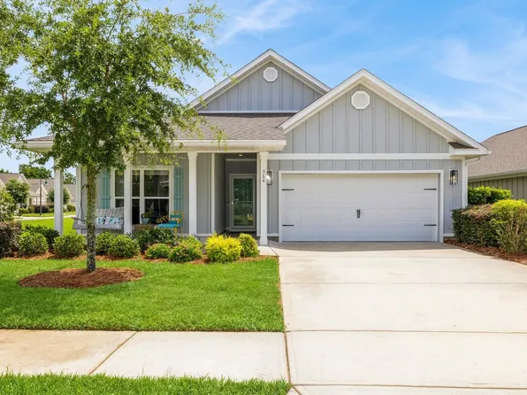 364 Lightning Bug Ln, Freeport, FL 32439
